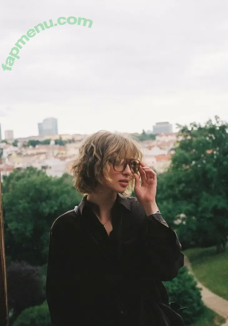 Dionkadi nude photo #0134 (Dionkadi)