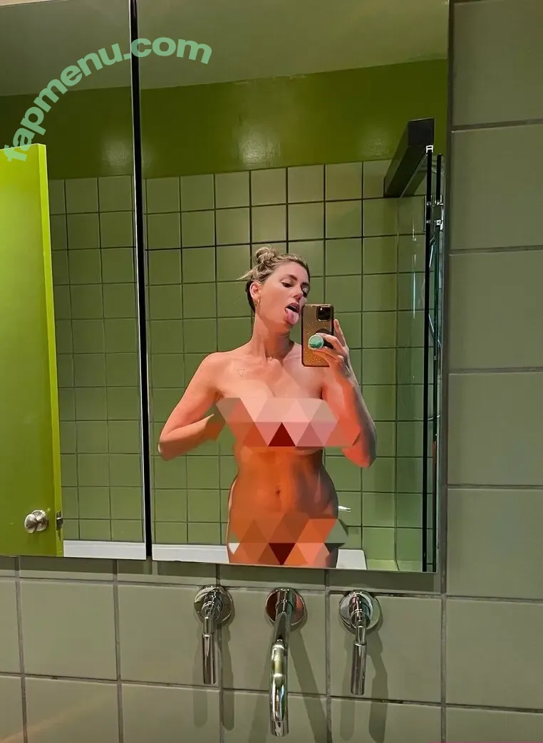 diorabaird nude photo #0056 (diorabaird)