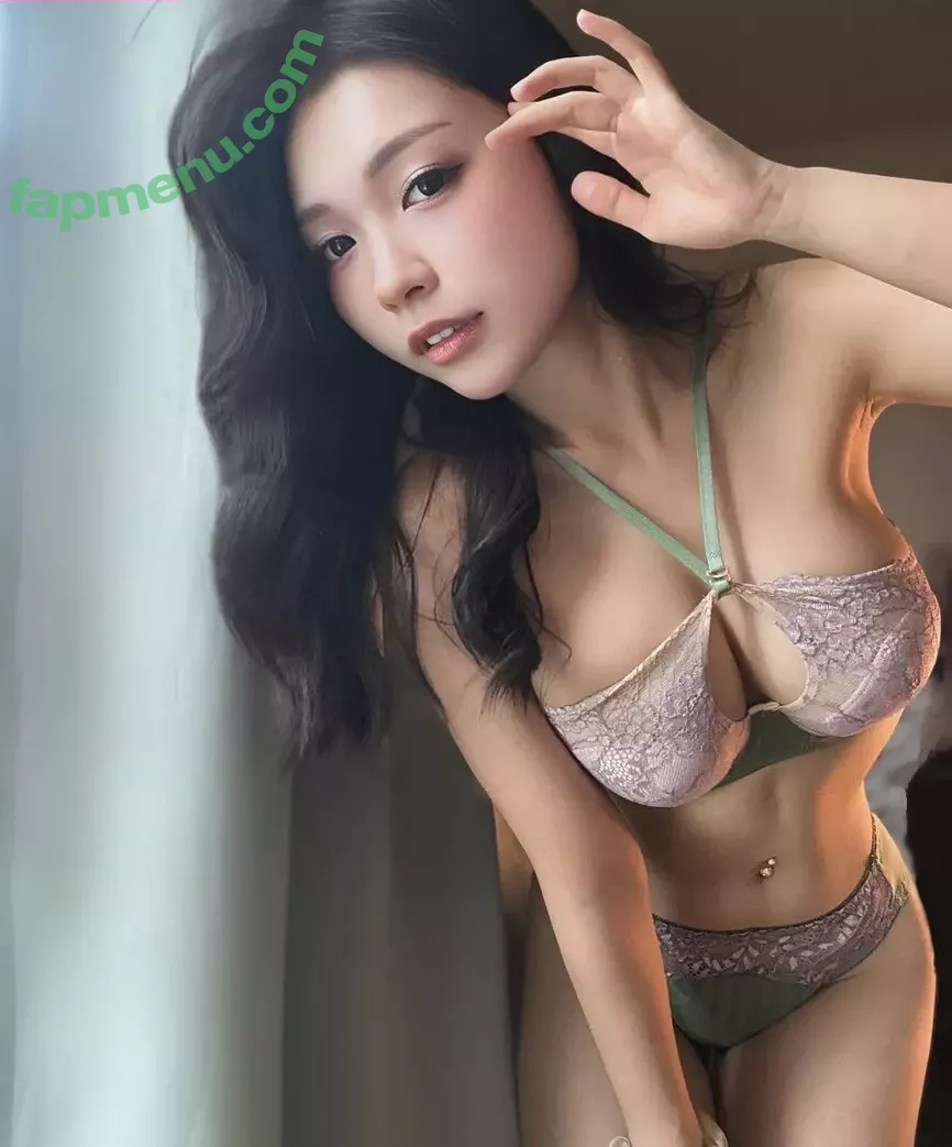 Diorwynn nude photo #0030 (Diorwynn)