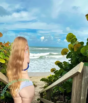 Diovana Konigsreuter / diokonigsreuter / diovanakoni nude photo #0127