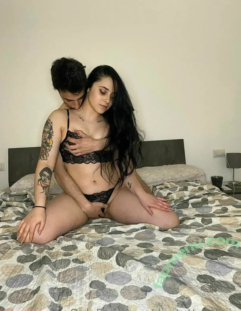 diretuttoedipiu nude photo #0082 (diretuttoedipiu)