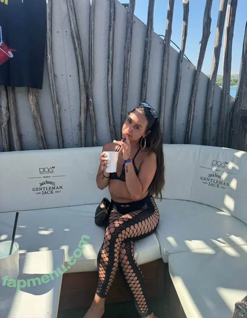 diretuttoedipiu nude photo #0321 (diretuttoedipiu)