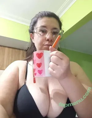  nude photo #0004