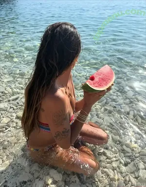  nude photo #0005