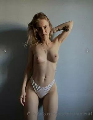 disenchantment / disenchantment1 / jnthn_lvngstn nude photo #0015
