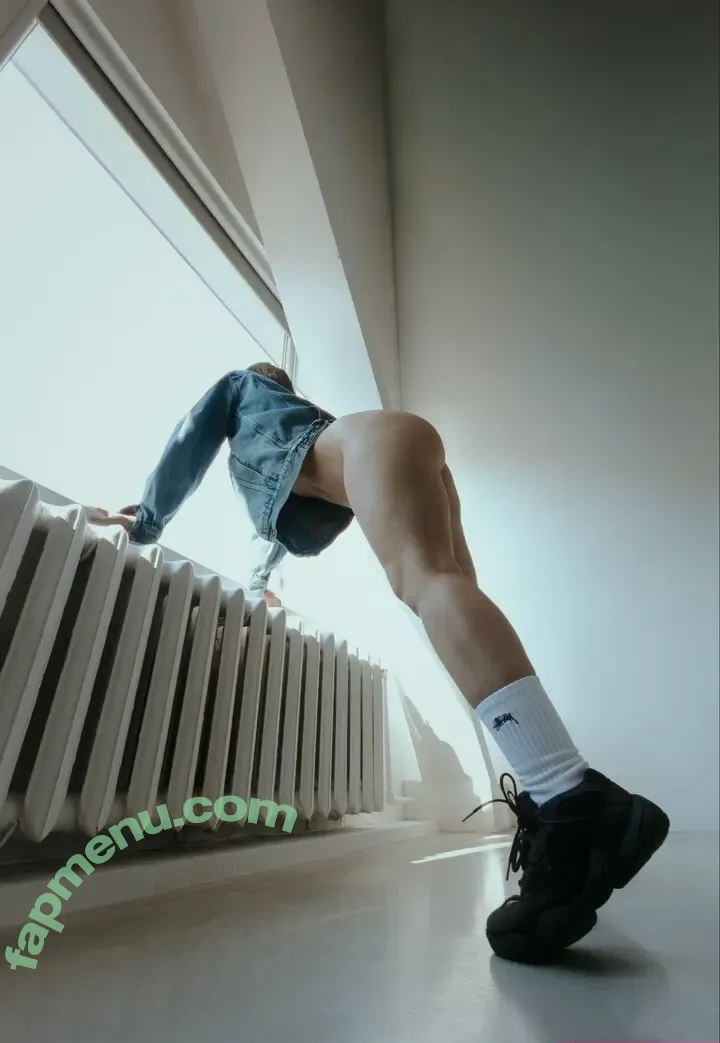 disenchantment nude photo #0273 (disenchantment1 / jnthn_lvngstn)