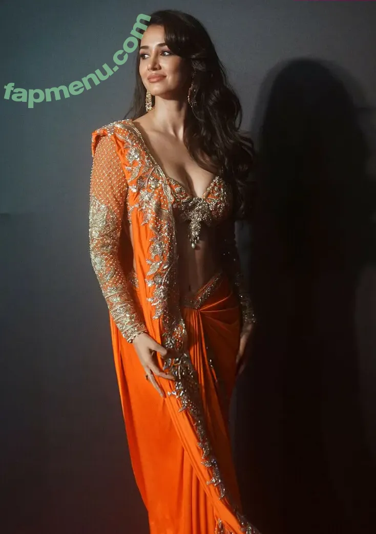 Disha Patani nude photo #0342 (Paatni / dishapatani / dishpatani)