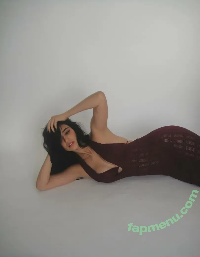 Disha Patani nude photo #0411 (Paatni / dishapatani / dishpatani)