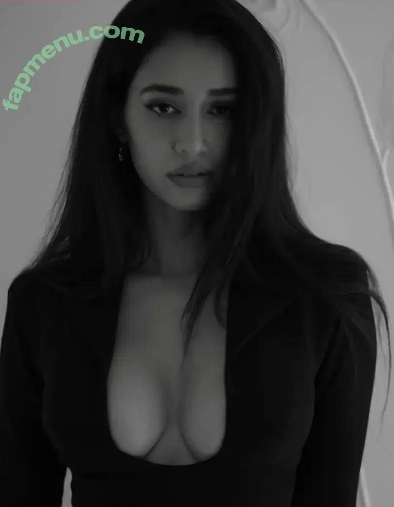 Disha Patani nude photo #0423 (Paatni / dishapatani / dishpatani)
