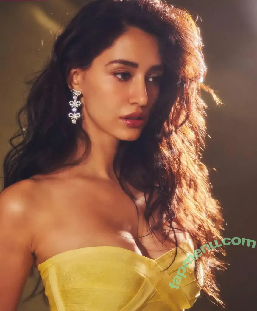 Disha Patani nude photo #0467 (Paatni / dishapatani / dishpatani)