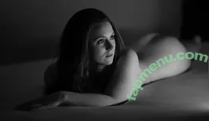  nude photo #0005