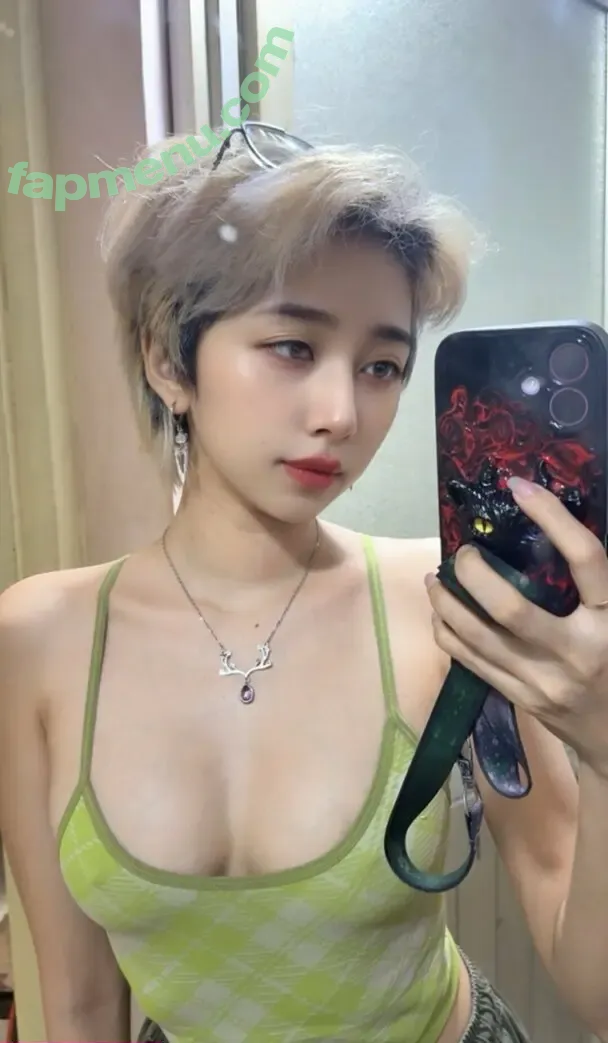 Disleft nude photo #0102 (Mercury Nguyen)