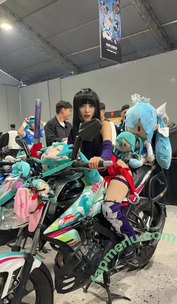 Disleft nude photo #0146 (Mercury Nguyen)