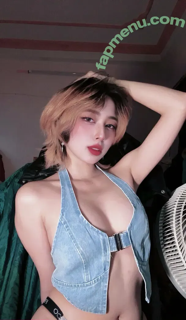 Disleft nude photo #0163 (Mercury Nguyen)