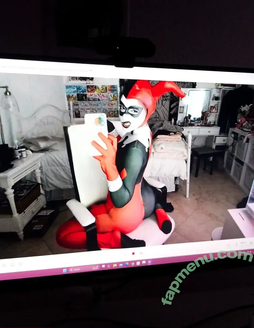 dissociiate nude photo #0011 (dissociiate)