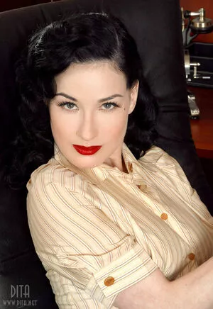 Dita Von Teese / Ditavonteese / creepy___spice nude photo #1938