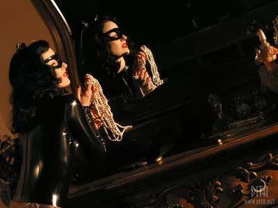 Dita Von Teese / Ditavonteese / creepy___spice nude photo #2139