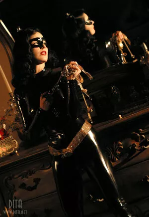 Dita Von Teese / Ditavonteese / creepy___spice nude photo #2145