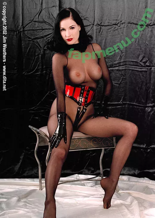 Dita Von Teese nude photo #2035 (Ditavonteese / creepy___spice)