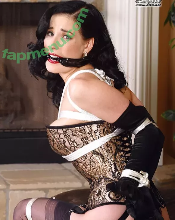 Dita Von Teese nude photo #2056 (Ditavonteese / creepy___spice)