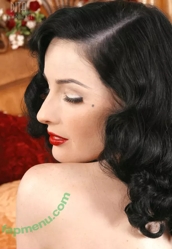 Dita Von Teese nude photo #2150 (Ditavonteese / creepy___spice)