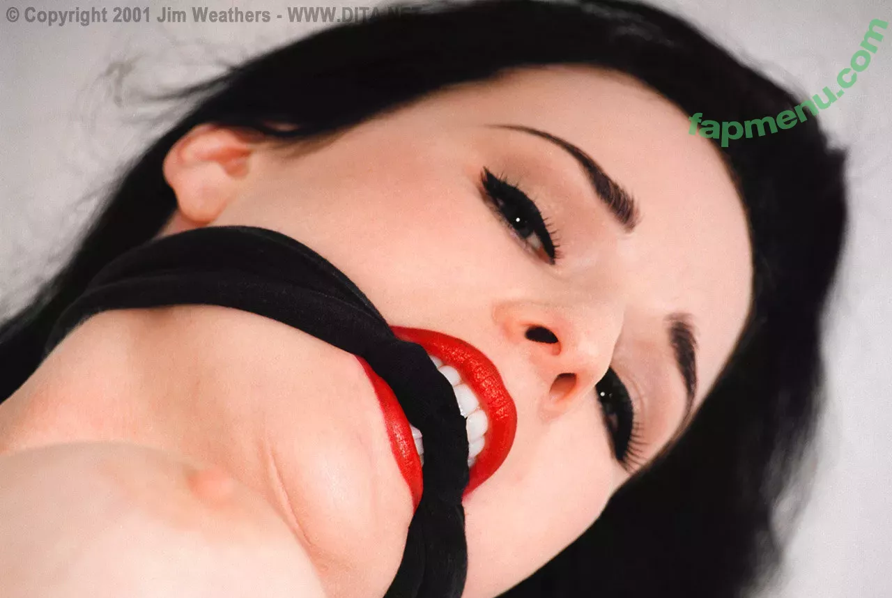 Dita Von Teese nude photo #2450 (Ditavonteese / creepy___spice)