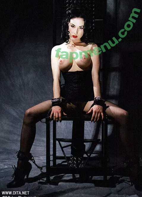 Dita Von Teese nude photo #2583 (Ditavonteese / creepy___spice)