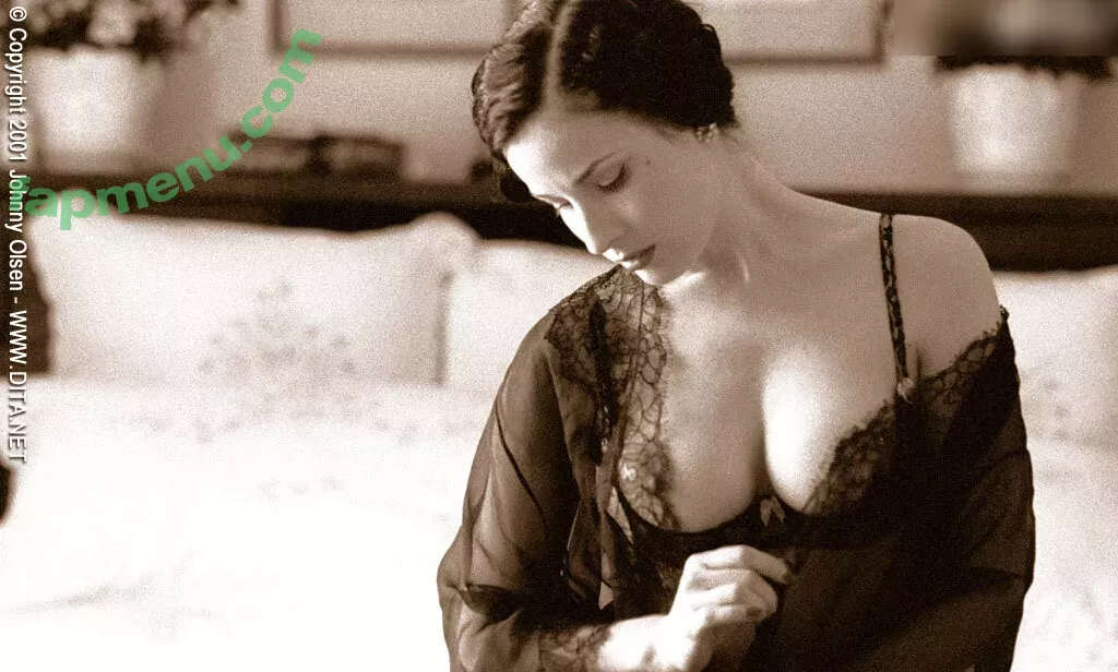 Dita Von Teese nude photo #2657 (Ditavonteese / creepy___spice)