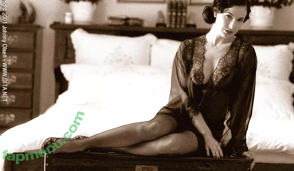 Dita Von Teese nude photo #2668 (Ditavonteese / creepy___spice)