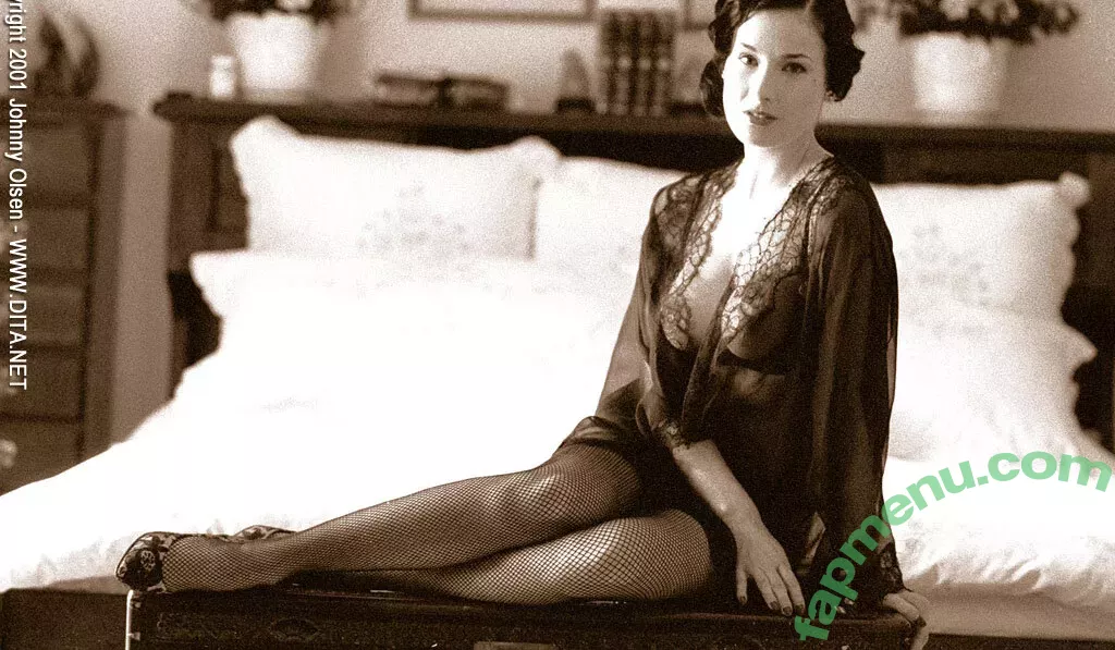 Dita Von Teese nude photo #2669 (Ditavonteese / creepy___spice)