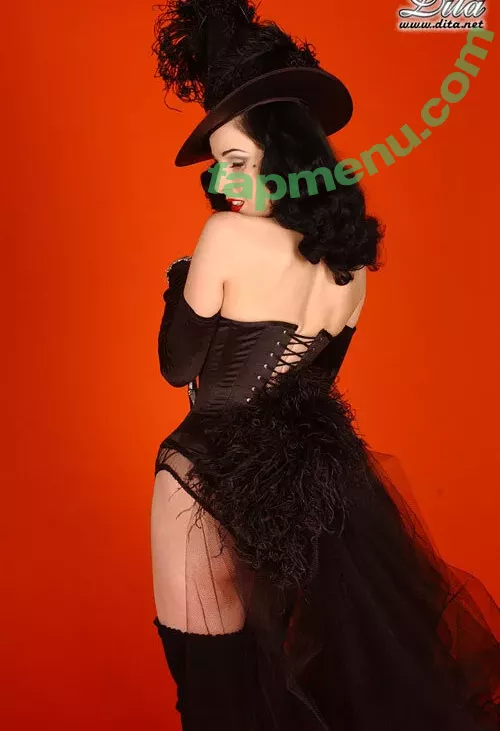 Dita Von Teese nude photo #2728 (Ditavonteese / creepy___spice)
