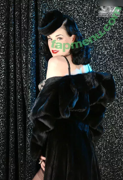 Dita Von Teese nude photo #2811 (Ditavonteese / creepy___spice)