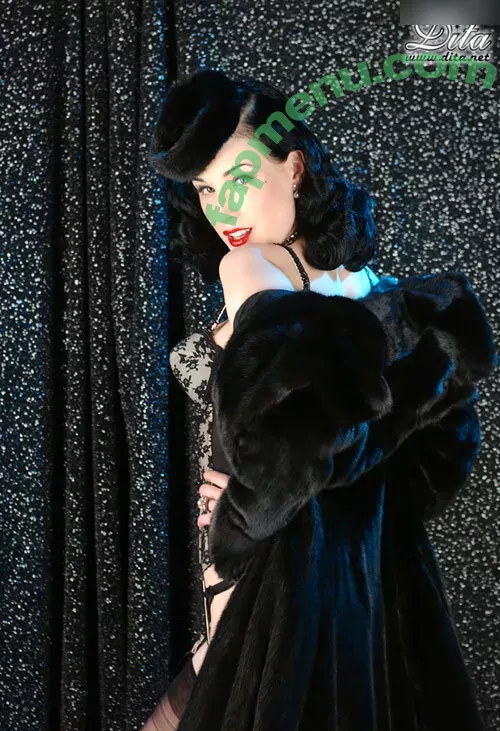 Dita Von Teese nude photo #2821 (Ditavonteese / creepy___spice)