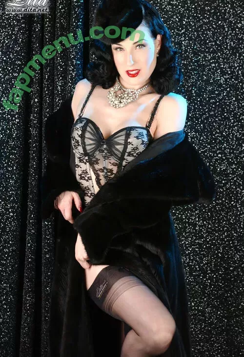 Dita Von Teese nude photo #2823 (Ditavonteese / creepy___spice)