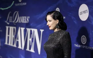 Dita Von Teese / Ditavonteese / creepy___spice nude photo #3240