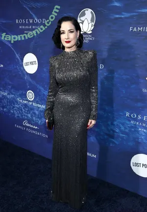 Dita Von Teese / Ditavonteese / creepy___spice nude photo #3271