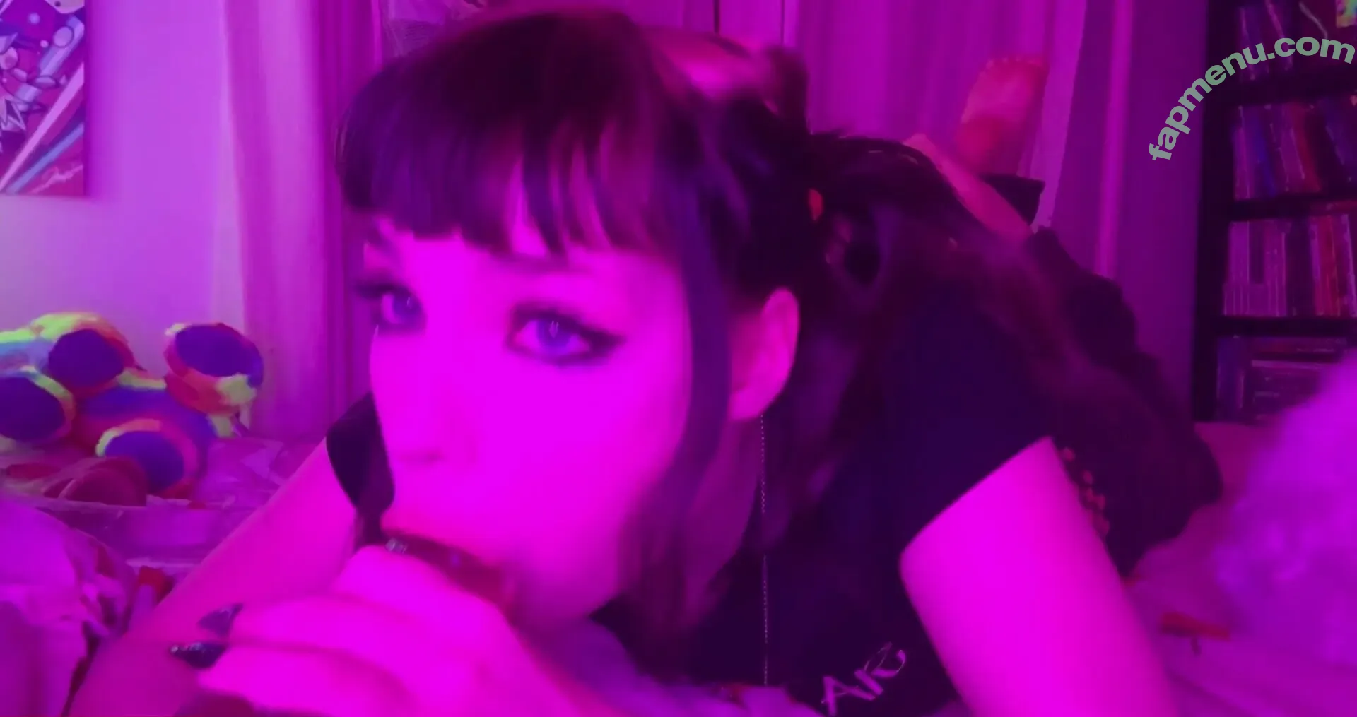 ditzymaruu nude photo #0014 (ditzymaruu)