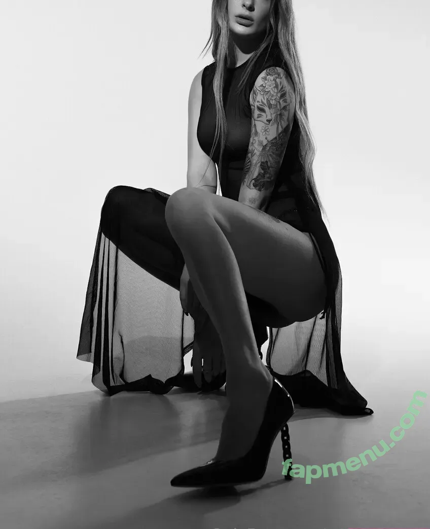 divine.desiree nude photo #0026 (desireedevineofficial)