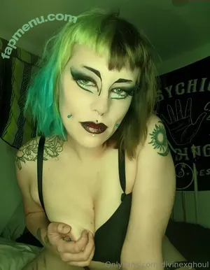 divinexghoul / vivianakadivine nude photo #0001