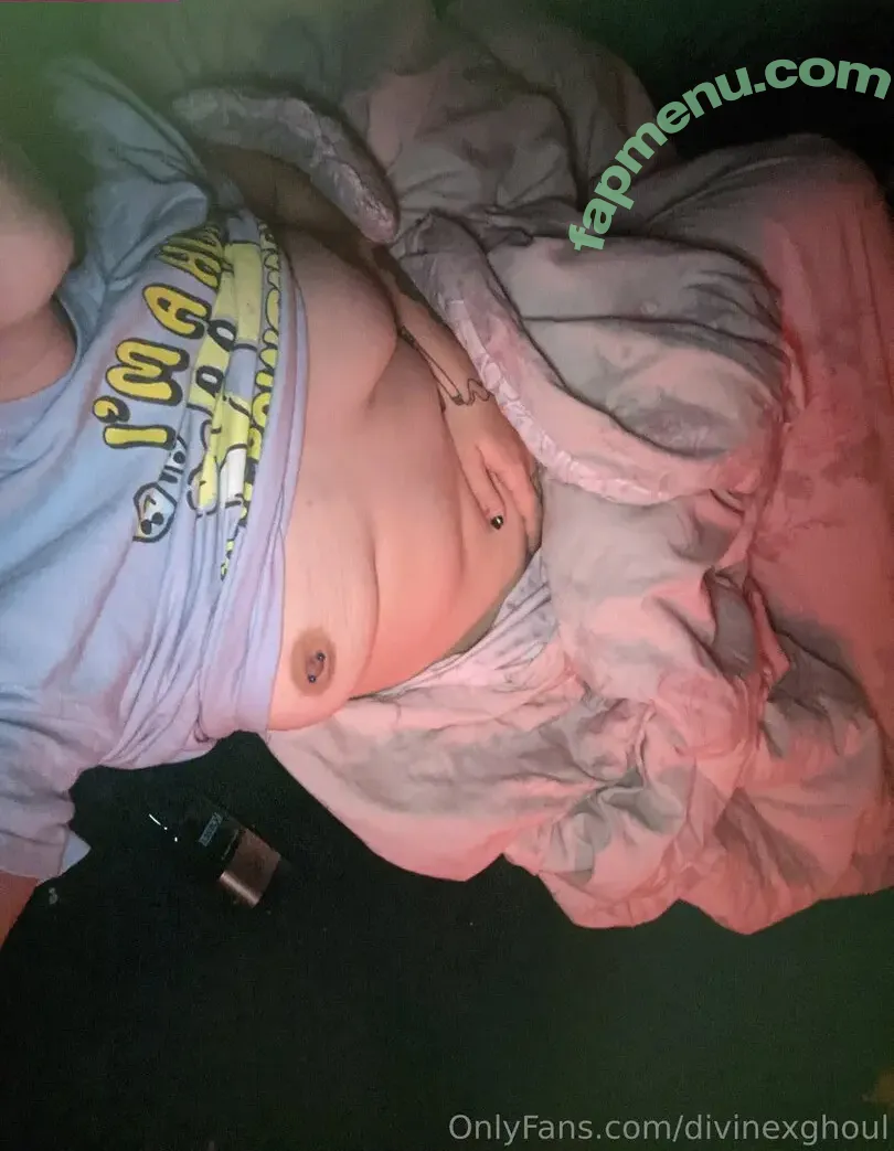 divinexghoul nude photo #0012 (vivianakadivine)