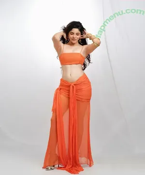 Divyabharathi / Divya Bharathi / divyabharathioffl nude photo #0002