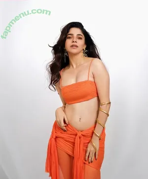 Divyabharathi / Divya Bharathi / divyabharathioffl nude photo #0009