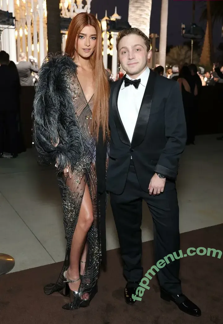 Dixie D'amelio nude photo #0104 (dixiedamelio)