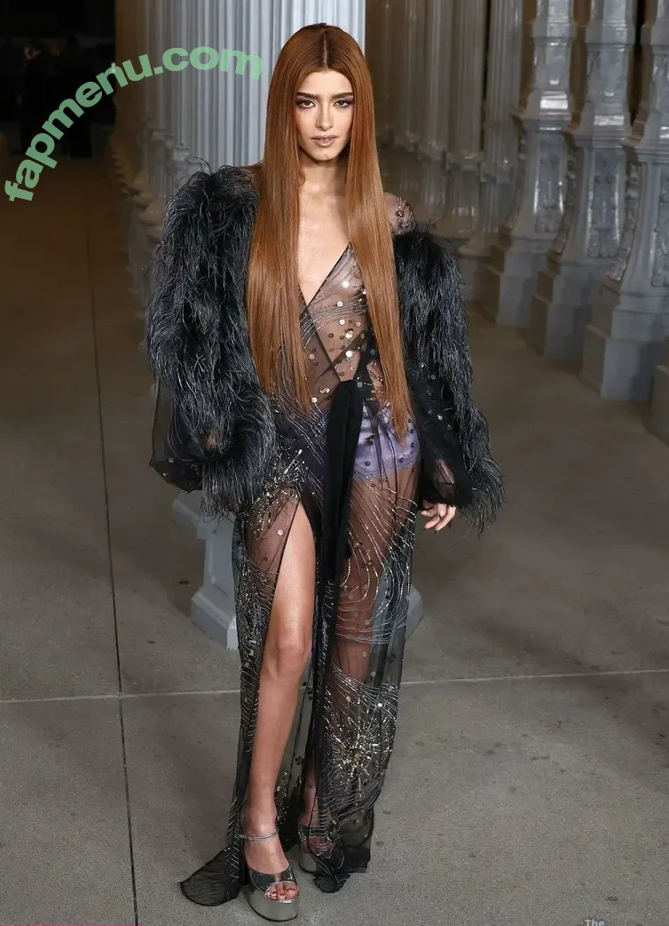 Dixie D'amelio nude photo #0105 (dixiedamelio)