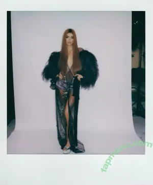 Dixie D'Amelio / charliesdamelio / dixiedamelio nude photo #0394