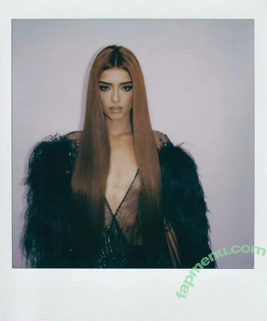 Dixie D'Amelio nude photo #0395 (charliesdamelio / dixiedamelio)