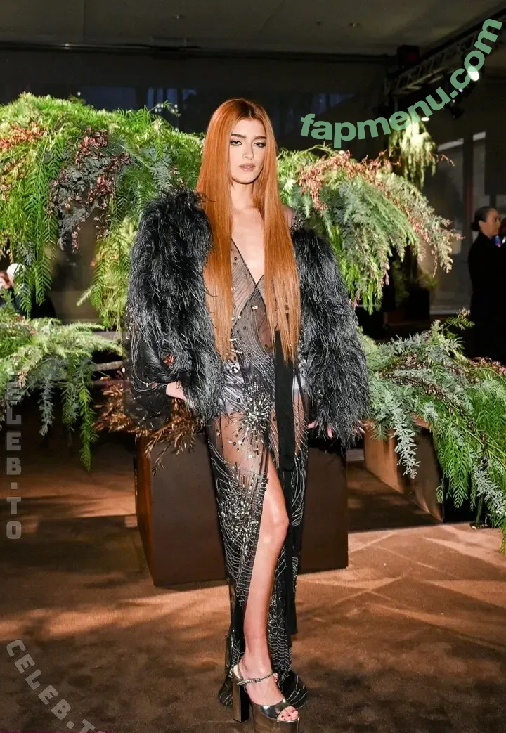 Dixie D'Amelio nude photo #0424 (charliesdamelio / dixiedamelio)