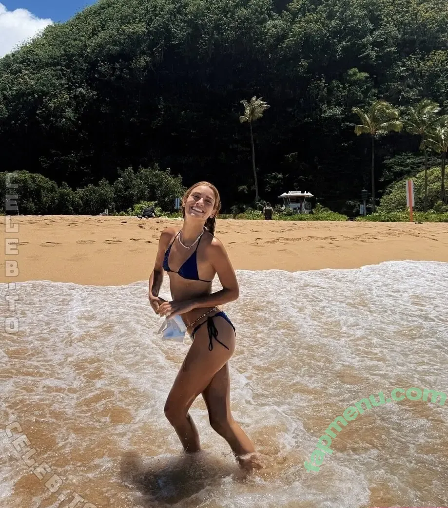 Dixie D'Amelio nude photo #0426 (charliesdamelio / dixiedamelio)