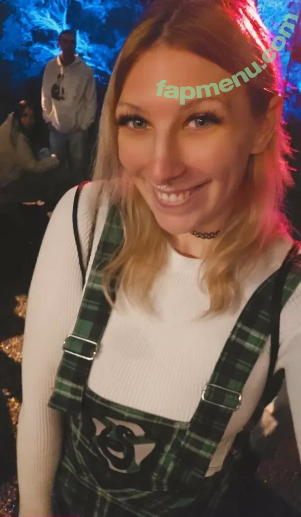 dixietriixxfree nude photo #0009 (reel)