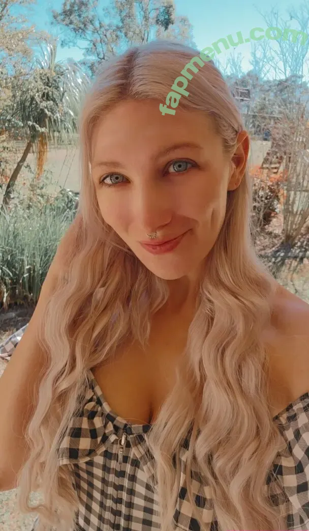 dixietriixxfree nude photo #0018 (reel)